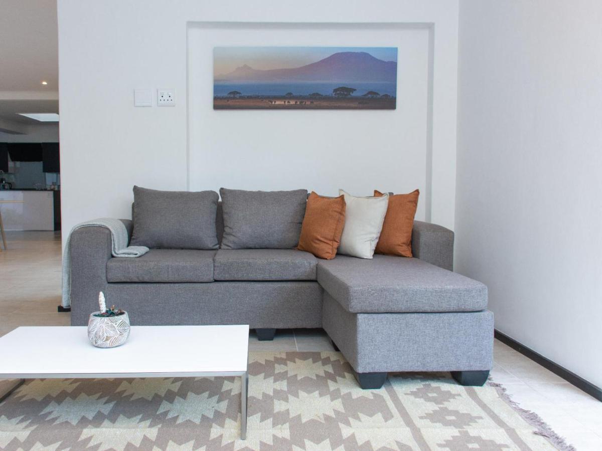 Zwelakho Furnished Apartments The Cube Йоханнесбург Экстерьер фото