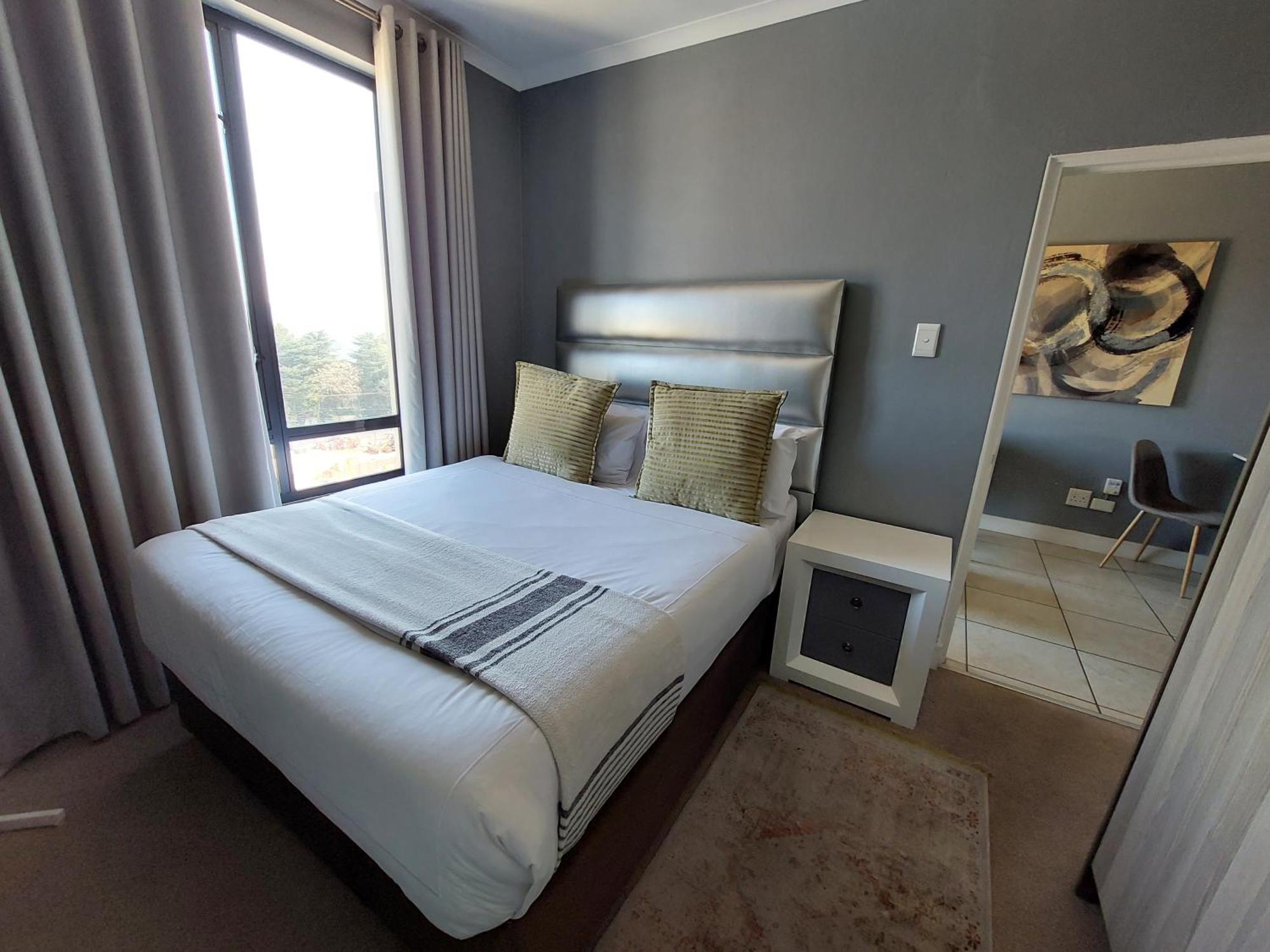Zwelakho Furnished Apartments The Cube Йоханнесбург Экстерьер фото